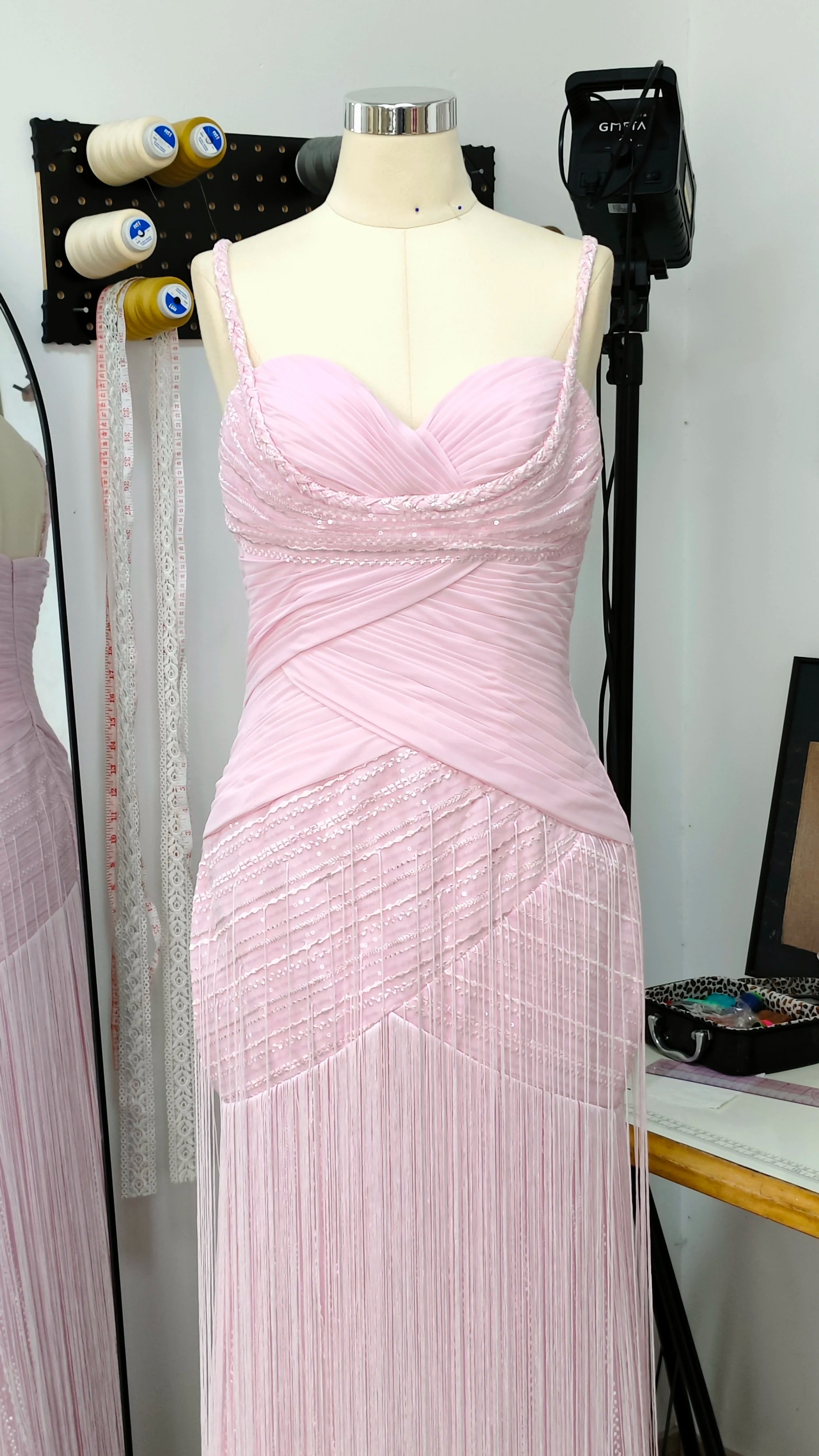 Mila Spaghetti Strap Pleats Prom Dresses Mint Green Sleeveless Customized Formal Evening Sweep Train vestidos de fiesta