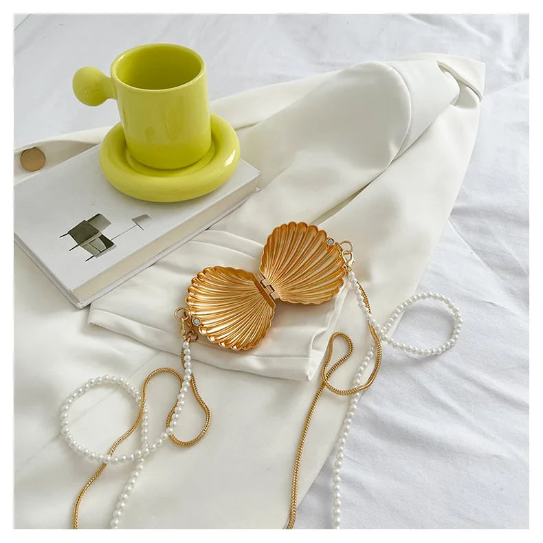 2026 New Summer Lipstick Bags for Women Fashion Pearl Mini Purse Crossbody Bag High Quality Gold Shell Bag Designer Shoulder Bag
