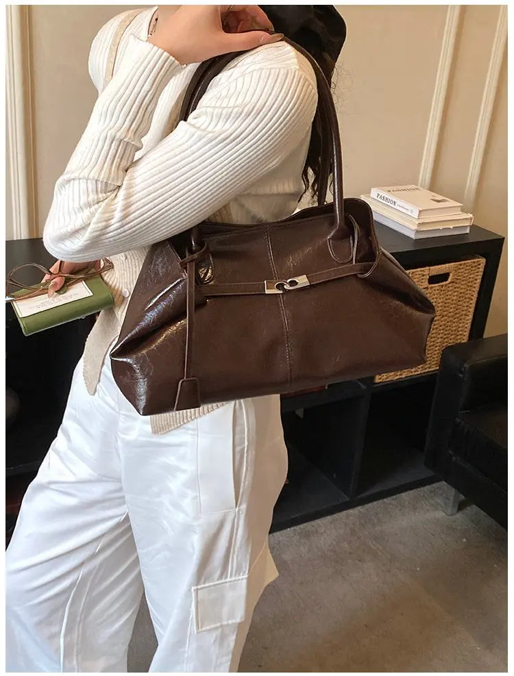 2026 New Large Capacity Soft Leather Pleated Women's Handbag Retro Commuter Tote Bag Quality Single Shoulder Slant Bag