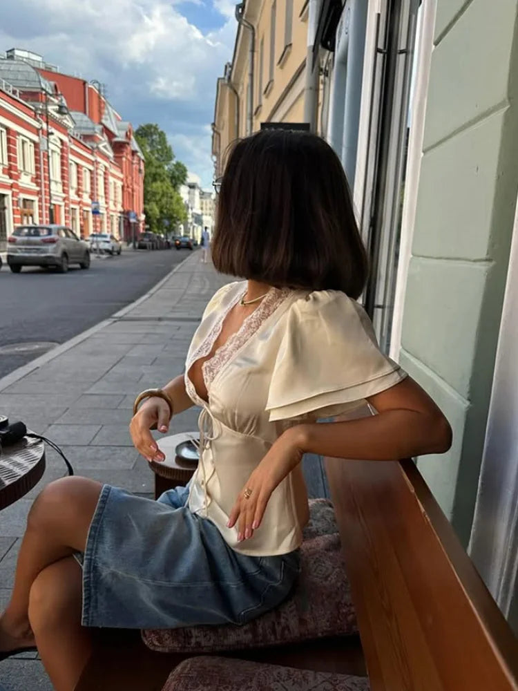 CNYISHE Lace Patchwork Solid Short Sleeve Tops for Women V Neck Sheath Fashion Tees Female Sexy Club T-shirts Elegant Casual