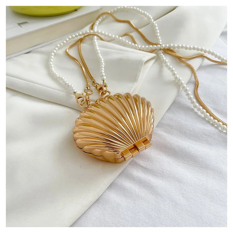 2026 New Summer Lipstick Bags for Women Fashion Pearl Mini Purse Crossbody Bag High Quality Gold Shell Bag Designer Shoulder Bag