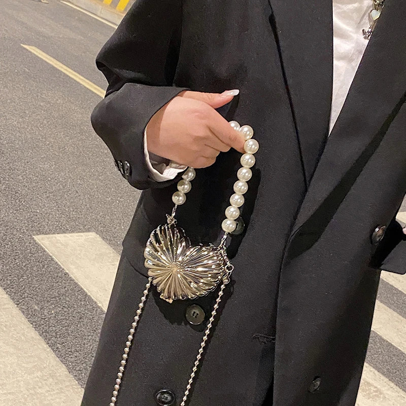 Mini Metal Shoulder Bags for Women Pearl Chain Crossbody Bag Designer Clothing Accessories Satchel Female Decorative Box Handbag