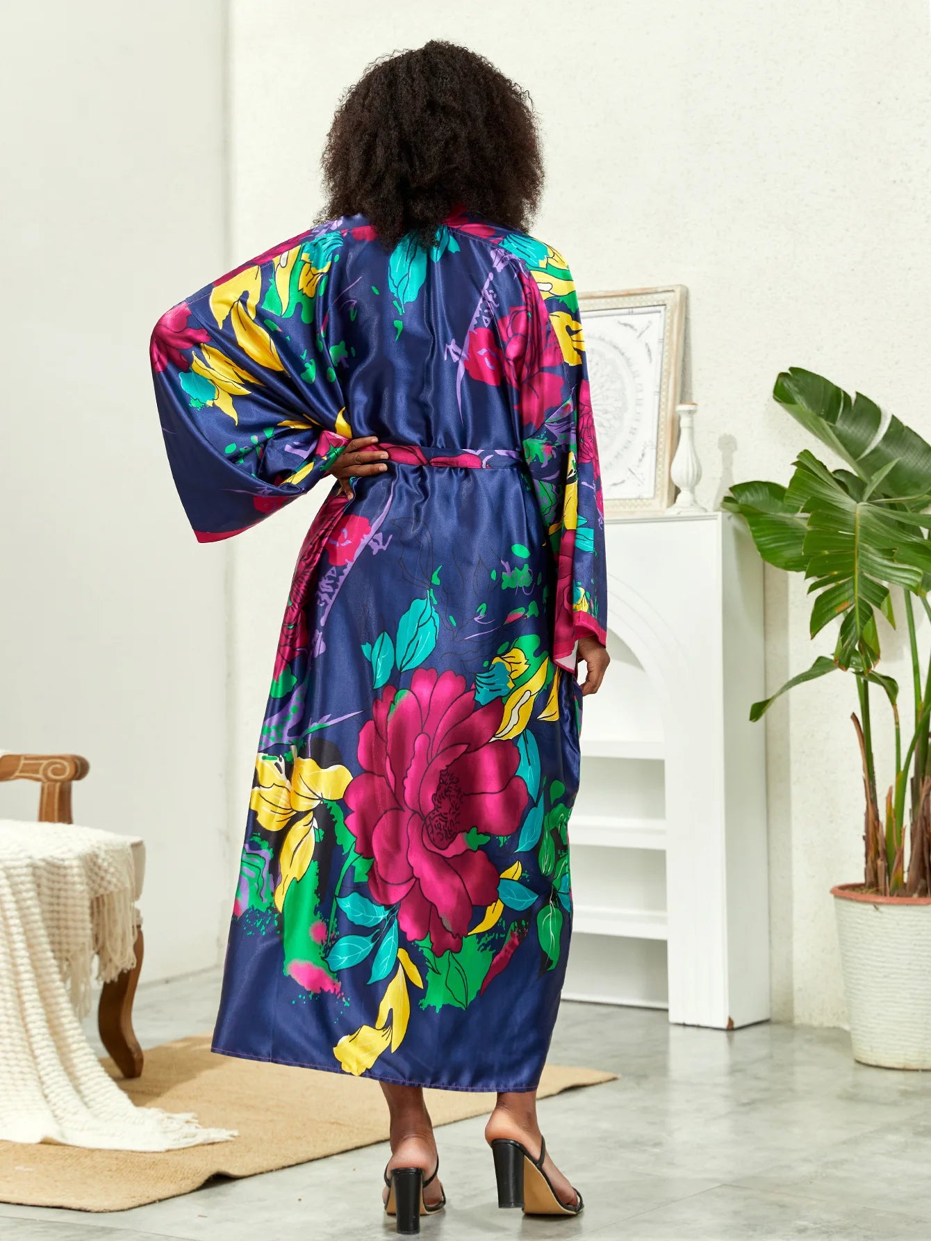 Long Kimono Bath Robe Gown Wide Sleeve Print Flower Robe Women Satin Nightgown New Silk Satin Nightdress V-Neck Lounge Sleepwear