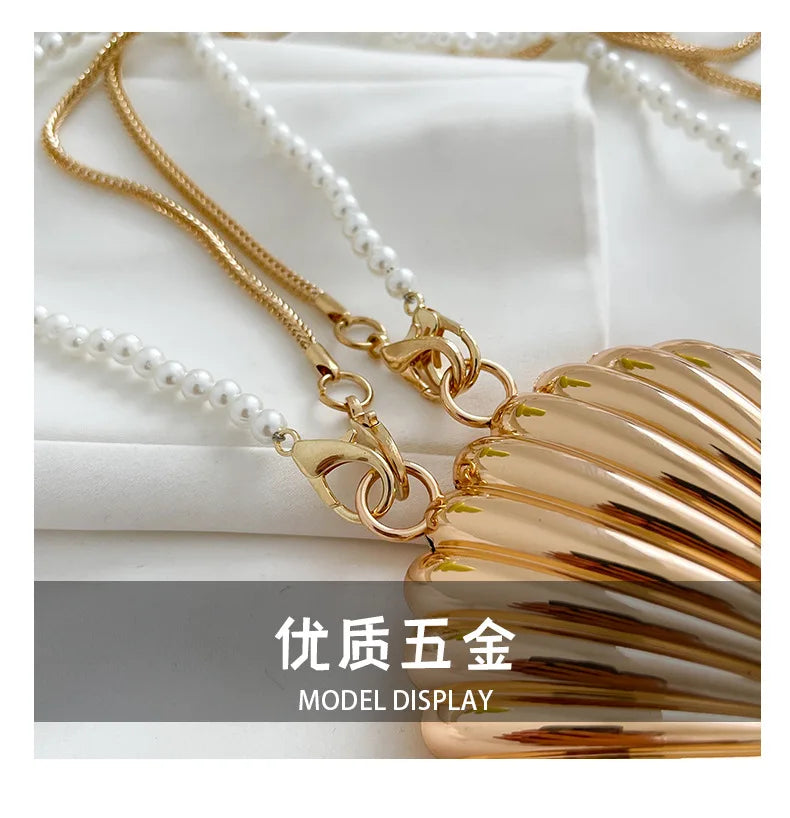 2026 New Summer Lipstick Bags for Women Fashion Pearl Mini Purse Crossbody Bag High Quality Gold Shell Bag Designer Shoulder Bag