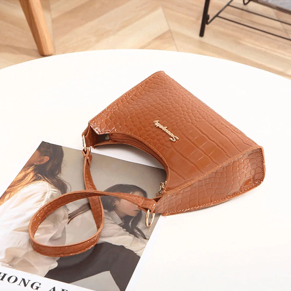 Versatile New Fashion Crossbody Bag Women's Simple Underarm Bag Casual Fashionable Diagonal Shoulder Bag
