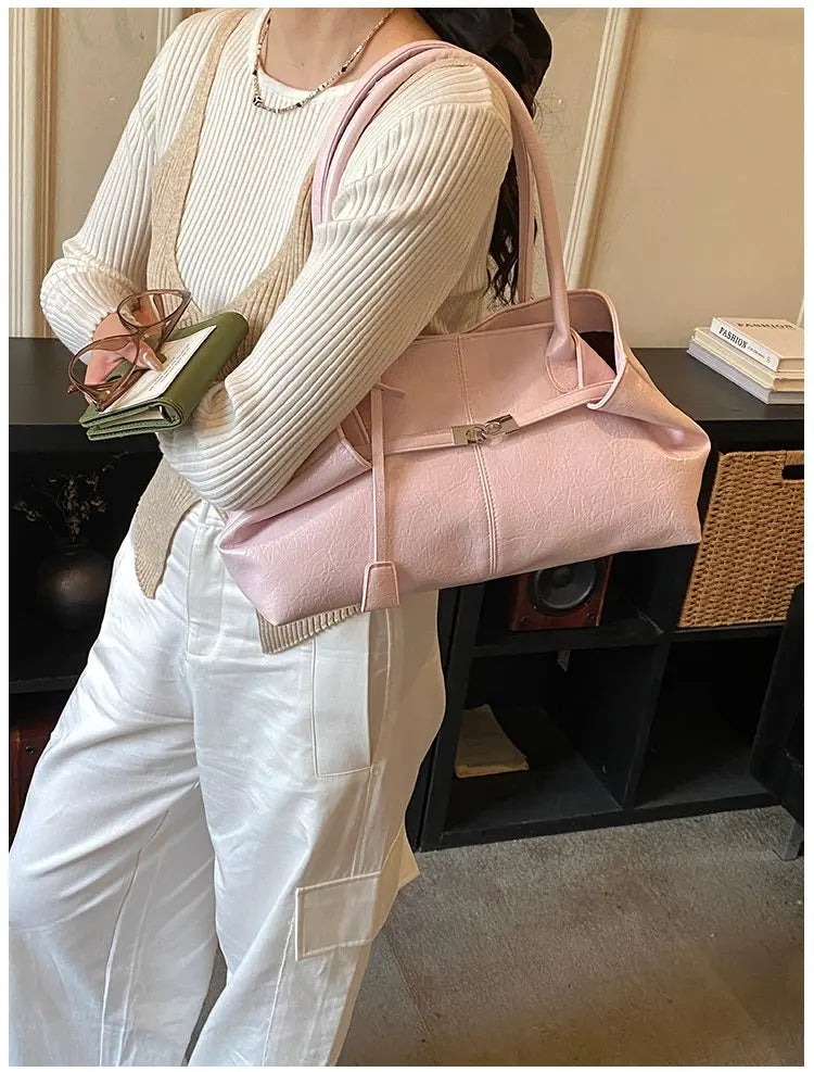 2026 New Large Capacity Soft Leather Pleated Women's Handbag Retro Commuter Tote Bag Quality Single Shoulder Slant Bag