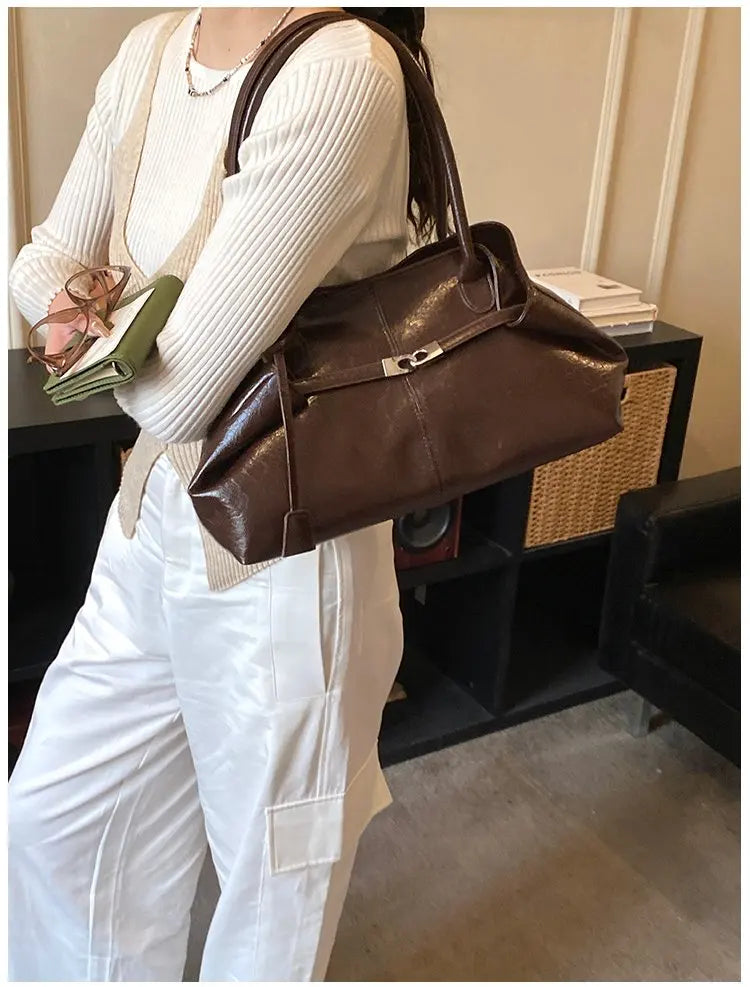 2026 New Large Capacity Soft Leather Pleated Women's Handbag Retro Commuter Tote Bag Quality Single Shoulder Slant Bag