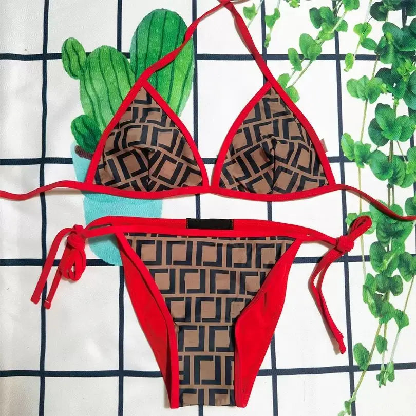 Summer New Women's Outdoor Beach Swimsuit Sexy Hanging Neck Strap Split Bikini