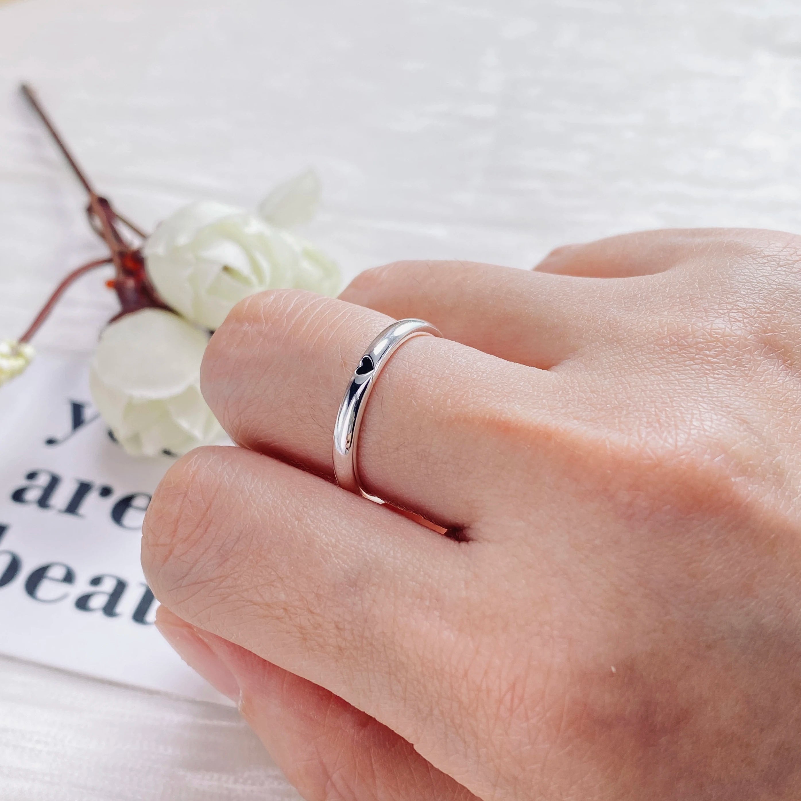 PANJBJ 925 Sterling Silver Pearl Irregular Ring for Women Shell Overlapping Hollow Sweet Design Jewelry Gift Dropshipping