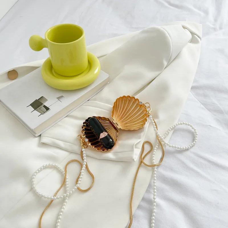 2026 New Summer Lipstick Bags for Women Fashion Pearl Mini Purse Crossbody Bag High Quality Gold Shell Bag Designer Shoulder Bag