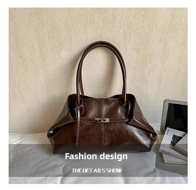 2026 New Large Capacity Soft Leather Pleated Women's Handbag Retro Commuter Tote Bag Quality Single Shoulder Slant Bag