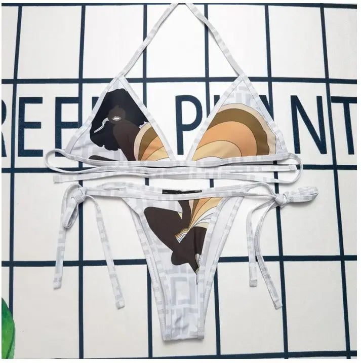 Summer New Women's Outdoor Beach Swimsuit Sexy Hanging Neck Strap Split Bikini