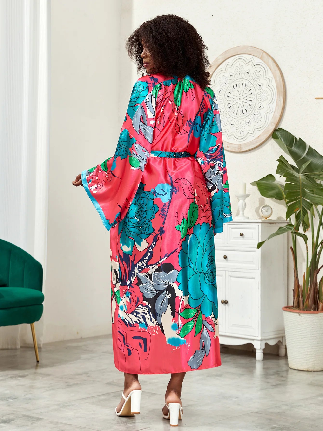 Long Kimono Bath Robe Gown Wide Sleeve Print Flower Robe Women Satin Nightgown New Silk Satin Nightdress V-Neck Lounge Sleepwear