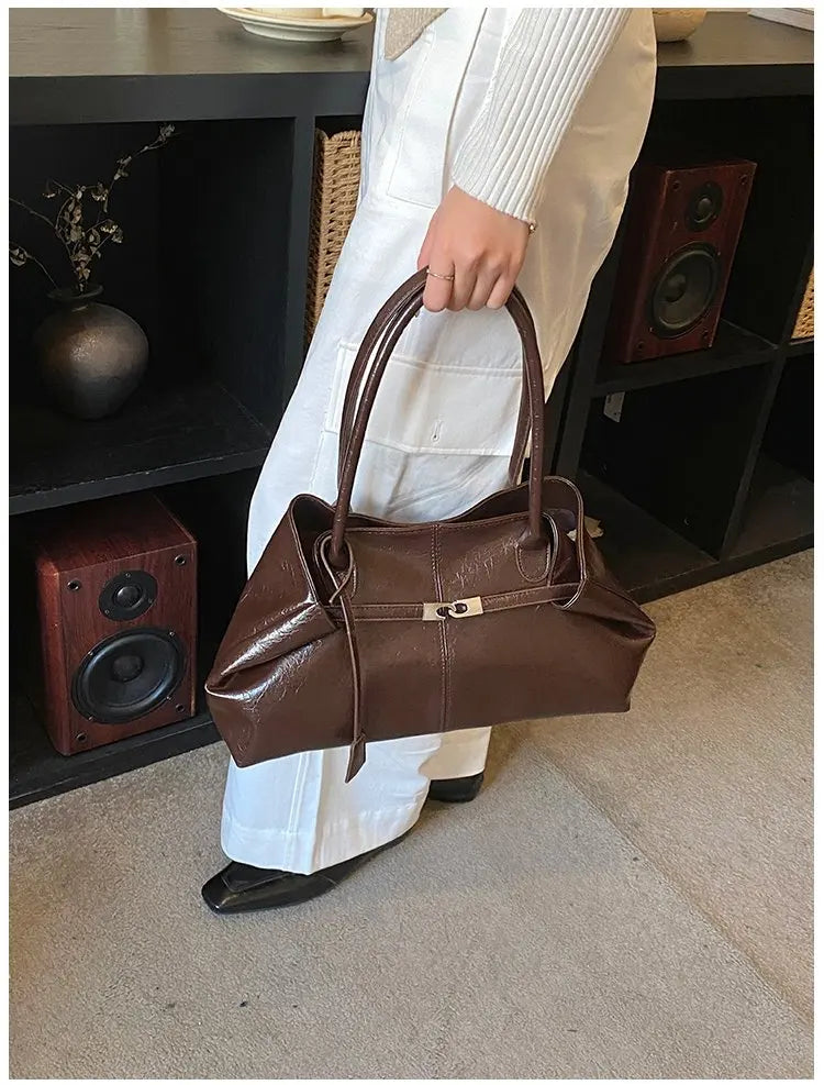 2026 New Large Capacity Soft Leather Pleated Women's Handbag Retro Commuter Tote Bag Quality Single Shoulder Slant Bag