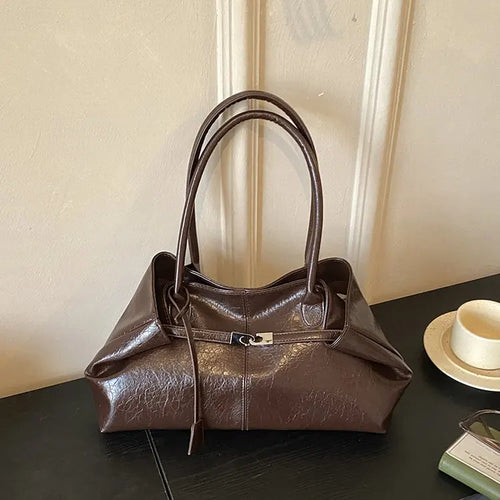 2026 New Large Capacity Soft Leather Pleated Women's Handbag Retro Commuter Tote Bag Quality Single Shoulder Slant Bag