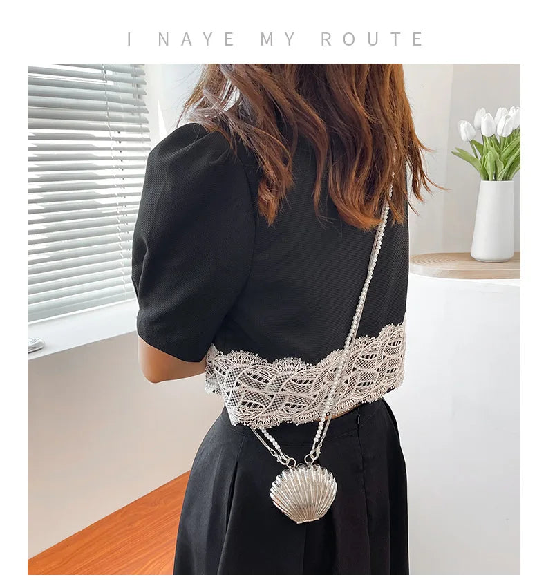 2026 New Summer Lipstick Bags for Women Fashion Pearl Mini Purse Crossbody Bag High Quality Gold Shell Bag Designer Shoulder Bag